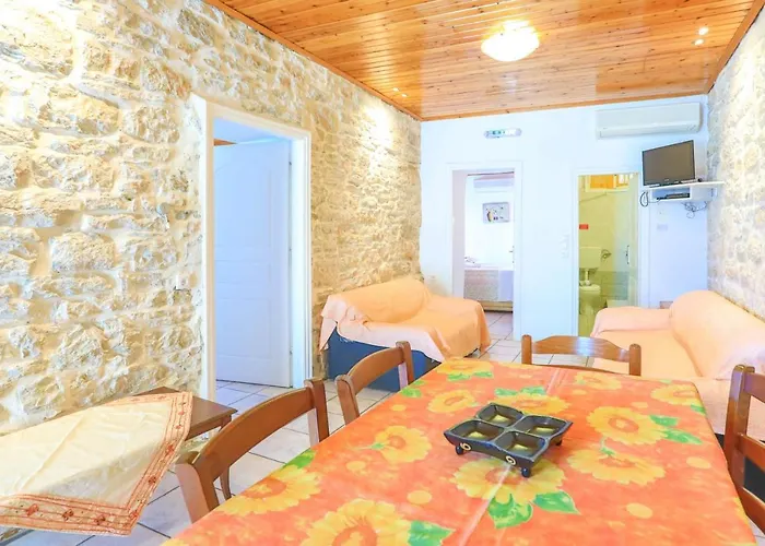 Kefalaki Villa Katávolos