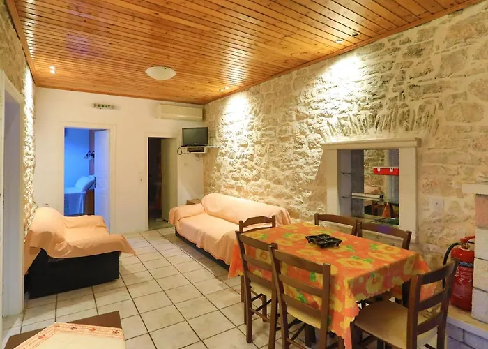 Kefalaki Villa *